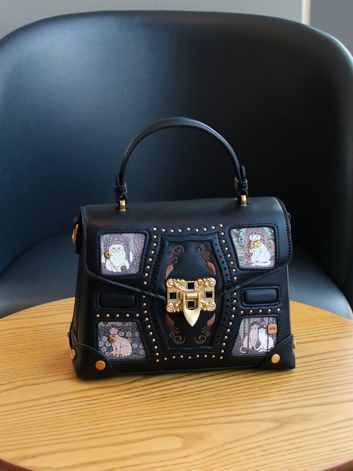 Niche Design Box Bag with Cat Pattern Rivet Texture