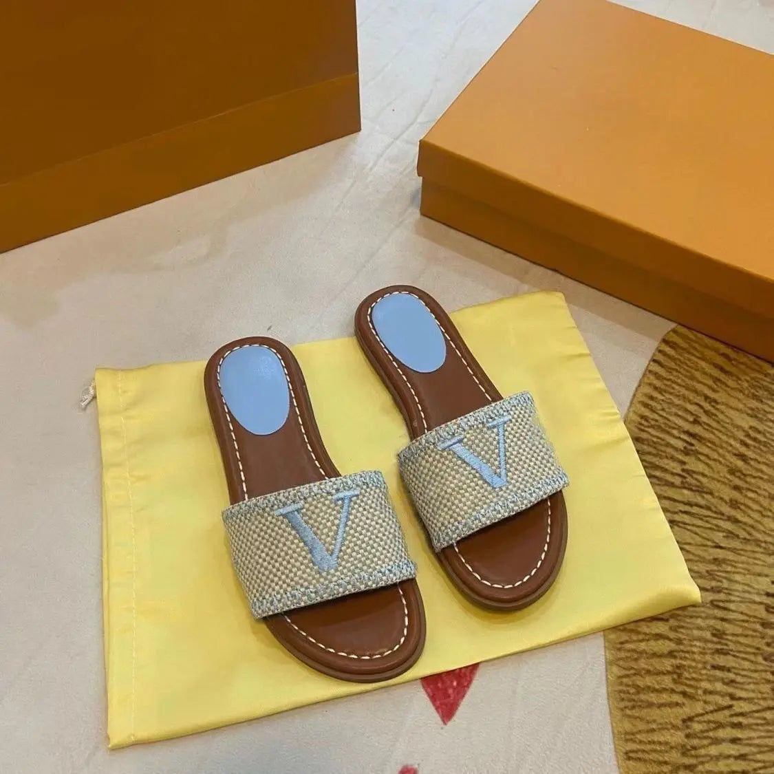 2026 Summer New Women's Embroidered Flat Slippers, Women's Fashion Beach Cool Slippers