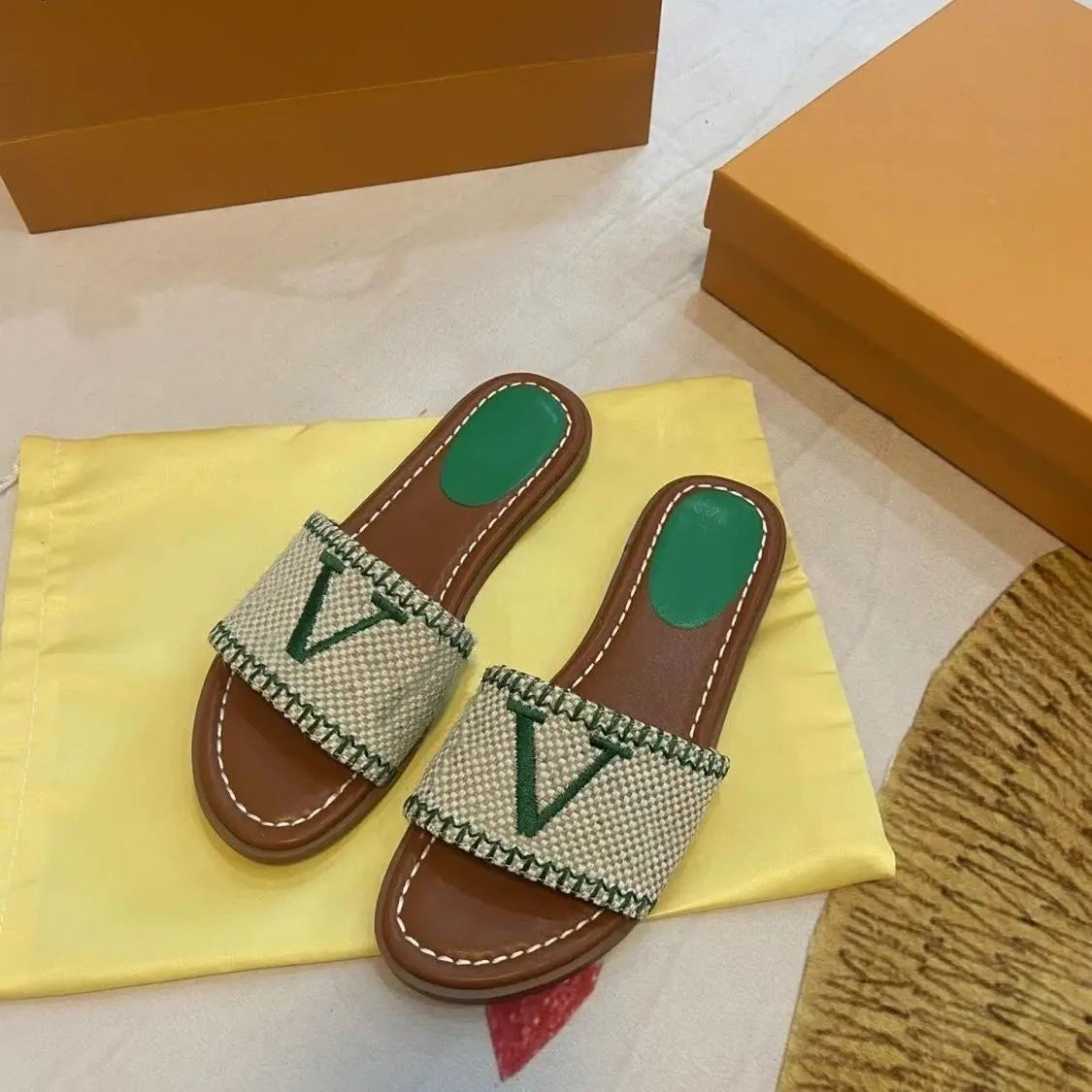 2026 Summer New Women's Embroidered Flat Slippers, Women's Fashion Beach Cool Slippers