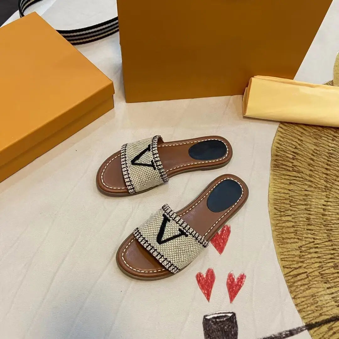 2026 Summer New Women's Embroidered Flat Slippers, Women's Fashion Beach Cool Slippers