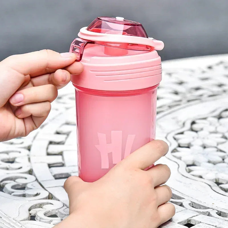 500ml Protein Powder Shaker Bottle Leak Proof Water Bottle for Gym Fitness Training Sport Shaker Mixing Cup with Scale