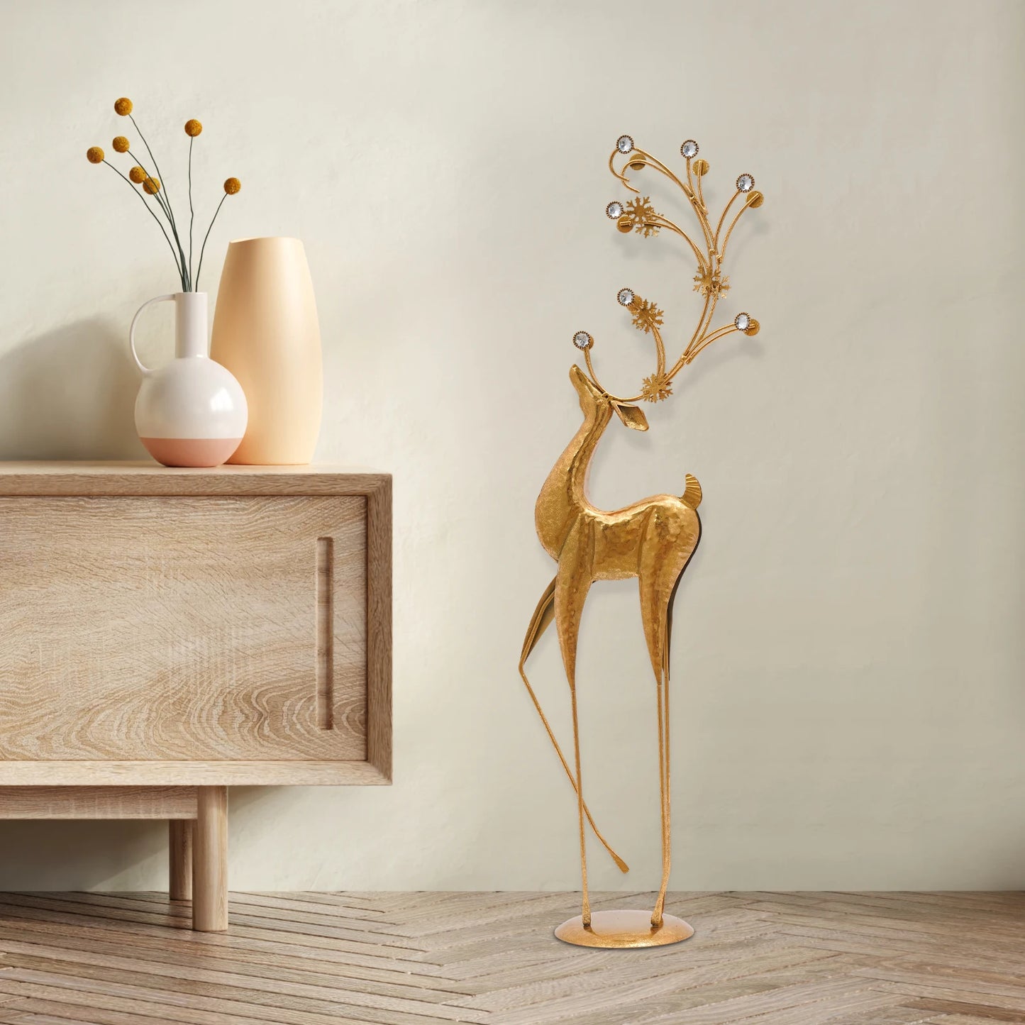 Art Deco Metal Deer Statue For Modern Indoor Holiday Decor