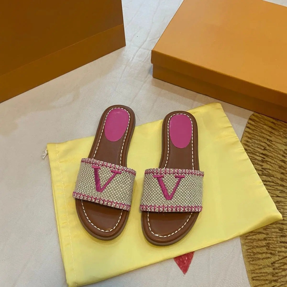 2026 Summer New Women's Embroidered Flat Slippers, Women's Fashion Beach Cool Slippers