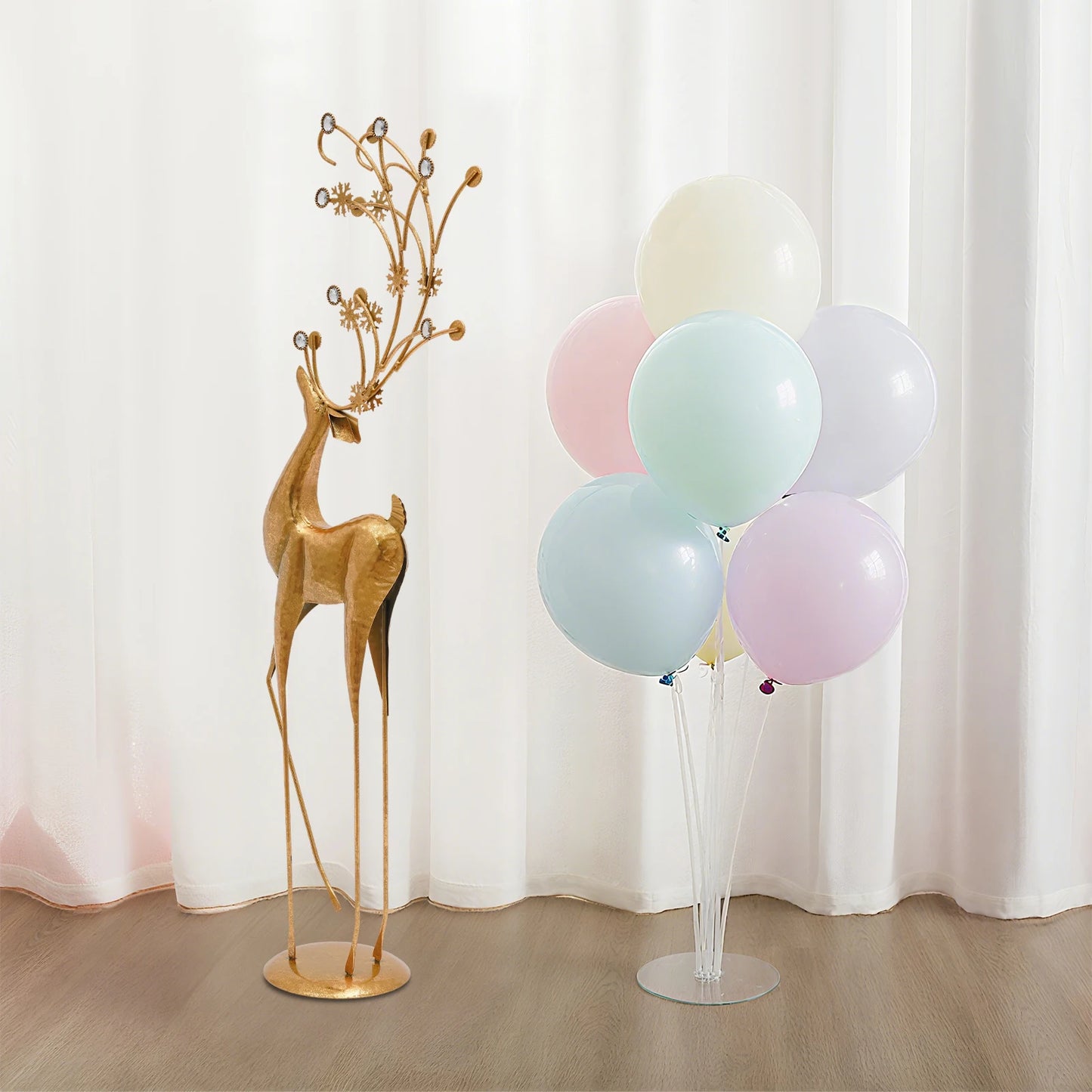 Art Deco Metal Deer Statue For Modern Indoor Holiday Decor