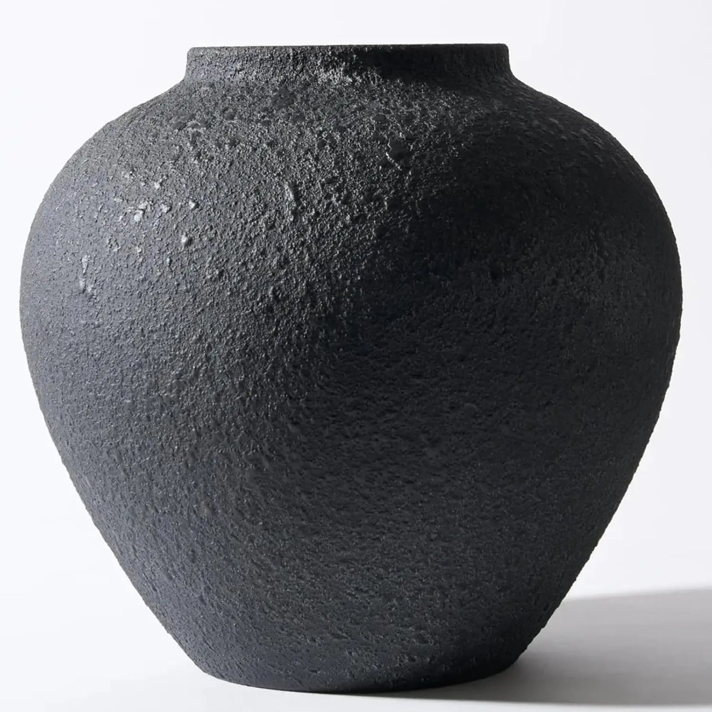 Large Black Round Vase, Pottery Rustic Look for Home Decor | Arina Black Iron Vase Modern Farmhouse, Console Table Decor, Textured Metal Big Vases for Centerpieces, Jarrones Grandes
