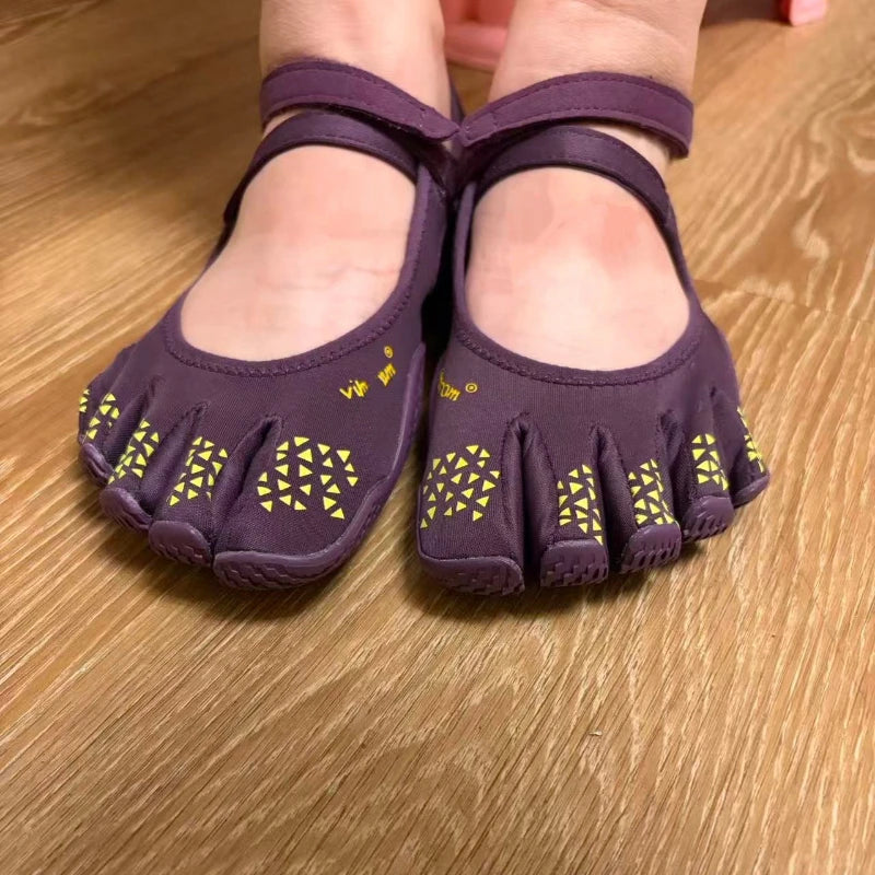 Women Barefoot Five Toe Shoes Anti Slip Yoga Pilates Shoes Lightweight Breathable Fitness Dance Outdoor Training Shoes