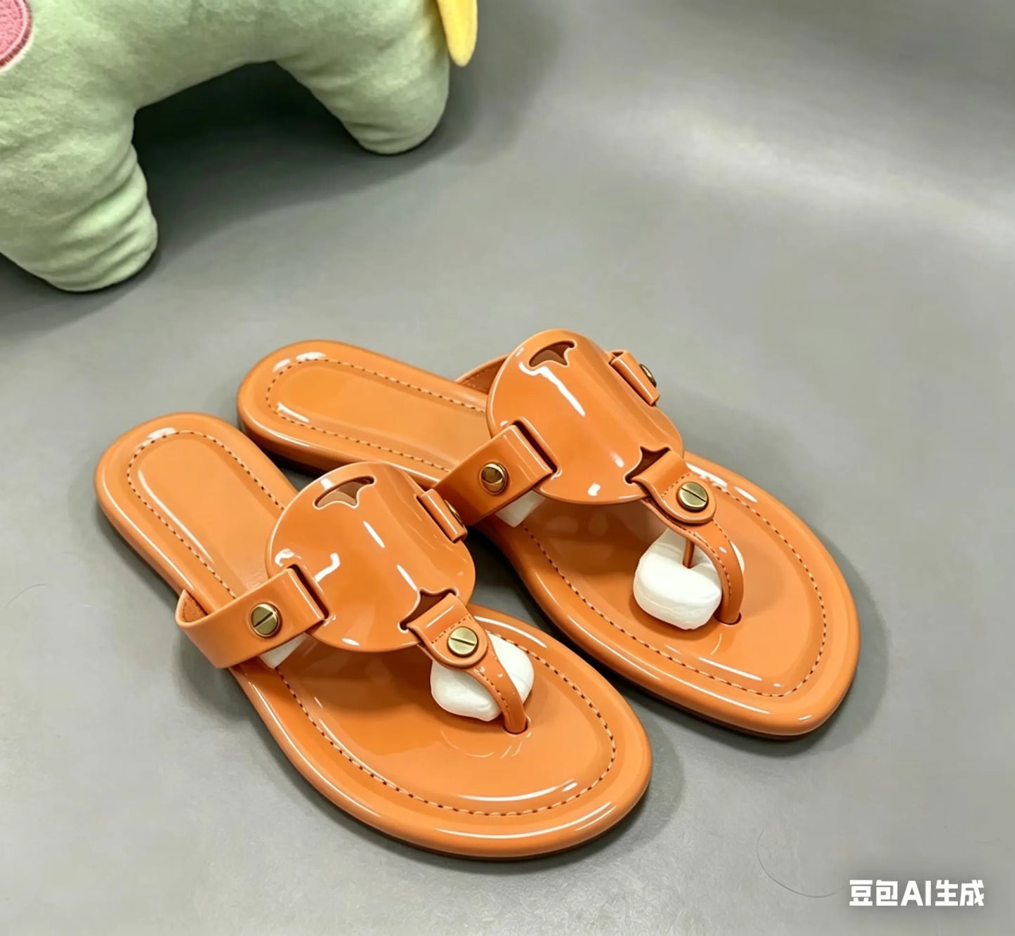 Women's Flat Sandals Summer Fashion Slip-On Slippers Square Toe Open-Toe Design, Suitable for Everyday Women Wear Flat Slippers
