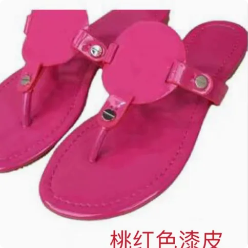 Women's Flat Sandals Summer Fashion Slip-On Slippers Square Toe Open-Toe Design, Suitable for Everyday Women Wear Flat Slippers