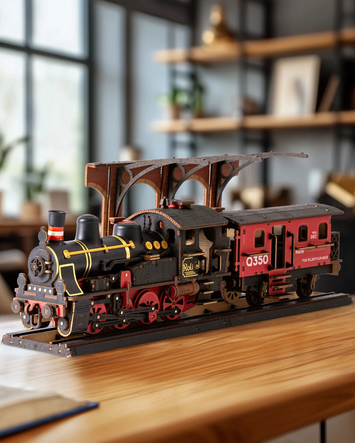 Robotime Steam Train Model Kits 3D Wooden Puzzles Home Decor Craft Gifts for Adults Men Boys Girls